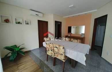 Imagem: A casa possui 3 Dormitórios, 4 Banheiros, 3 Vagas na garagem