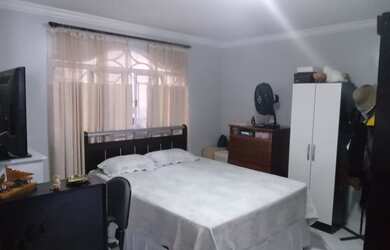 Imagem: A casa em condomínio possui 2 Dormitórios, 5 Banheiros, 3