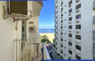 Imagem 2: Apartamento Aluguel prédio frente mar R$3.800 3 suítes com Vista Mar Parcial