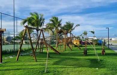 Imagem: O terreno possui 336m² de Área e está localizado em Grageru