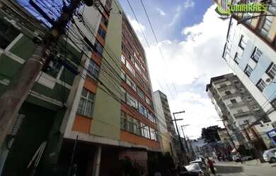 Imagem: O apartamento possui 2 Dormitórios, 1 Banheiro e 76m² de Área