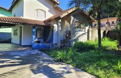 Imagem: A casa em condomínio possui 2 Dormitórios, 2 Banheiros, 4