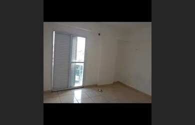 Imagem: O apartamento possui 2 Dormitórios, 1 Banheiro, 2 Vagas na