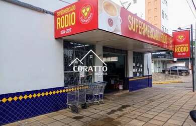 Imagem: O depósito à venda possui e está localizado em Centro, Passo