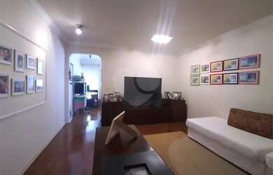 Imagem 7: CASA COM PISCINA. Piscina, Churrasqueira, Guarda roupae402m² de Área