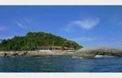 Imagem: A casa possui 5 Dormitórios, 5 Banheiros, 5 Vagas na garagem