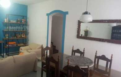 Imagem: A casa possui 3 Dormitórios, 2 Banheiros, 1 Vaga na garagem