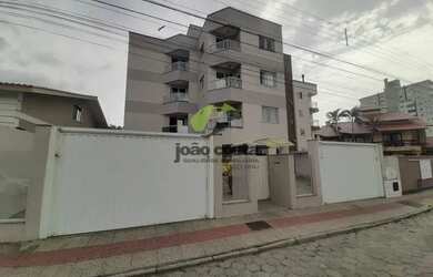 Imagem: O apartamento para alugar possui 2 Dormitórios, 1 Banheiro