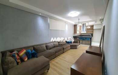 Imagem: A casa possui 3 Dormitórios, 2 Banheiros, 3 Vagas na garagem