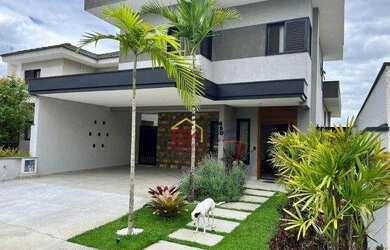 Imagem: A casa em condomínio possui 4 Dormitórios, 5 Banheiros, 4