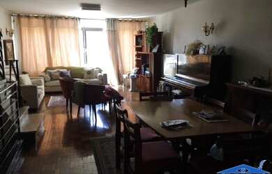 Imagem 2: CASA A VENDA. 199m² de Área, 2 Vagas na garageme3 Dormitórios