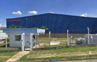 Imagem: O depósito possui 5 Vagas na garagem, 3.858m² de Área e