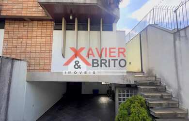 Imagem: A casa possui 4 Dormitórios, 5 Banheiros, 5 Vagas na garagem