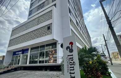 Imagem: O apartamento possui 2 Dormitórios, 2 Banheiros, 1 Vaga na