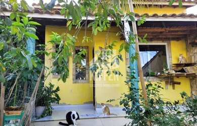 Imagem: A casa possui 2 Dormitórios, 2 Banheiros, 2 Vagas na garagem