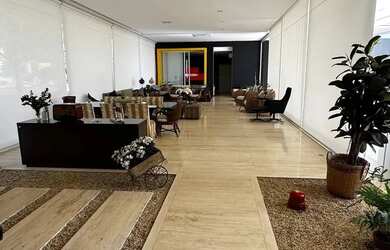 Imagem: A casa em condomínio possui 5 Dormitórios, 5 Banheiros, 4