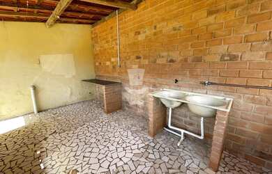 Imagem 16: Casa à venda em Campolide com 3 dormitórios sendo 1 suíte