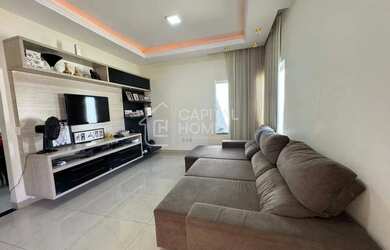 Imagem: A casa possui 3 Dormitórios, 3 Banheiros, 5 Vagas na garagem