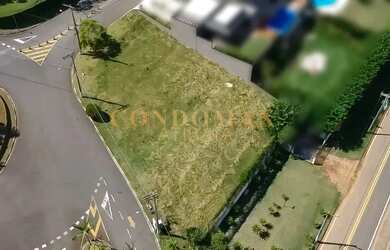 Imagem: O terreno possui 865m² de Área e está localizado em Atibaia