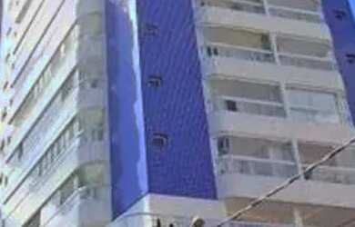 Imagem: O apartamento possui 3 Dormitórios, 1 Banheiro, 2 Vagas na
