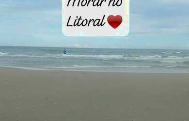 Imagem: A casa possui 4 Dormitórios, 2 Banheiros, 1 Vaga na garagem