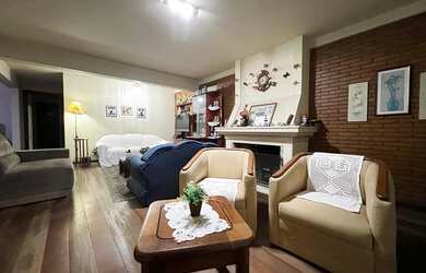 Imagem: O apartamento possui 4 Dormitórios, 3 Banheiros, 1 Vaga na