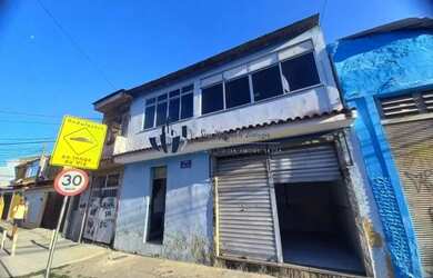 Imagem: O depósito possui 1 Vaga na garagem e 50m² de Área e está