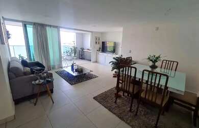 Imagem: O apartamento possui 4 Dormitórios, 4 Banheiros, 2 Vagas na