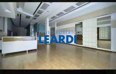 Imagem: O depósito possui 313m² de Área e está localizado em Cidade