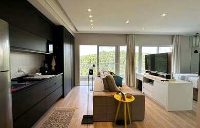 Imagem: O apartamento possui 1 Dormitório, 1 Banheiro, 1 Vaga na garagem