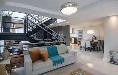 Imagem: A casa em condomínio possui 3 Dormitórios, 3 Banheiros, 4