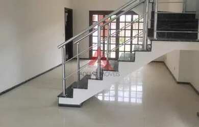 Imagem: A casa em condomínio possui 3 Dormitórios, 3 Banheiros, 4