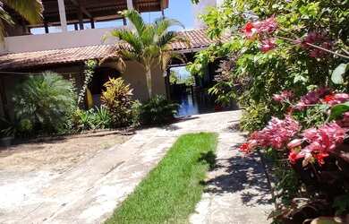 Imagem: A casa possui 3 Dormitórios, 3 Banheiros e está localizado