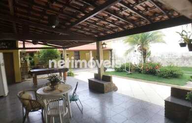 Imagem: A casa possui 3 Dormitórios, 3 Banheiros, 4 Vagas na garagem