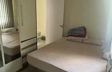 Imagem: O apartamento possui 2 Dormitórios, 1 Banheiro, 1 Vaga na garagem