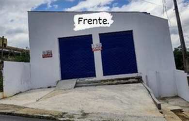 Imagem: O depósito possui 2 Vagas na garagem, 352m² de Área e está