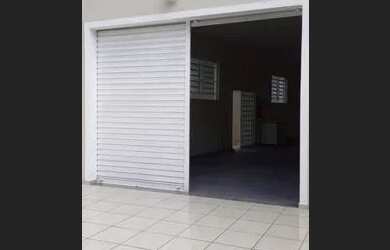 Imagem: A casa possui 1 Banheiro, 154m² de Área e está localizado