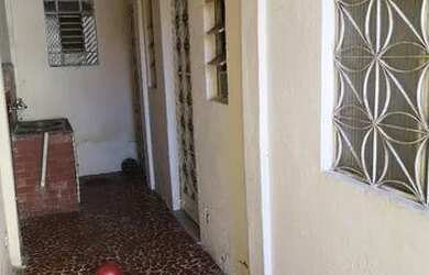 Imagem: A casa possui 1 Dormitório, 1 Banheiro e está localizado