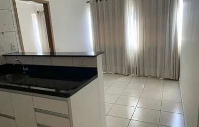 Imagem: O apartamento possui 1 Dormitório, 1 Banheiro, 1 Vaga na garagem