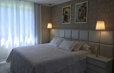 Imagem: A casa em condomínio possui 4 Dormitórios, 5 Banheiros, 4