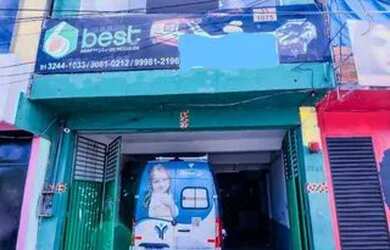 Imagem: A casa possui 3 Dormitórios, 3 Banheiros, 2 Vagas na garagem