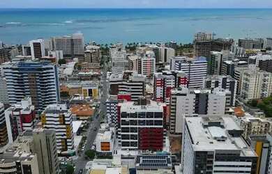 Imagem: O apartamento possui 3 Dormitórios, 3 Banheiros, 2 Vagas na