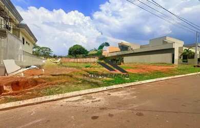 Imagem: O terreno possui 475m² de Área e está localizado em Loteamento