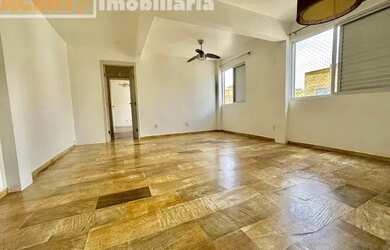 Imagem: O apartamento possui 3 Dormitórios, 1 Banheiro, 1 Vaga na garagem