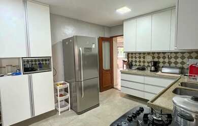 Imagem: O apartamento possui 3 Dormitórios, 5 Banheiros, 1 Vaga na