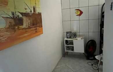 Imagem 7: Casarão em Rio das ostras e 2 ap em cima e 2 lojas na frente