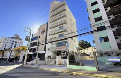 Imagem: O apartamento possui 2 Dormitórios, 2 Banheiros, 2 Vagas na