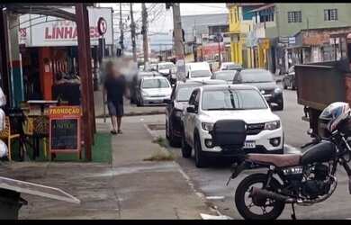Imagem 9: Loja de roupas montada bairro. Laranjeiras Betim rua principal