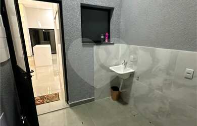 Imagem 10: Casa à venda com 3 quartos, sendo 3 suítes, no condomínio Condomíno Helena Maria, Sorocaba