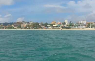 Imagem: O apartamento possui 1 Dormitório, Acomodam 3 pessoas, 1 Vaga